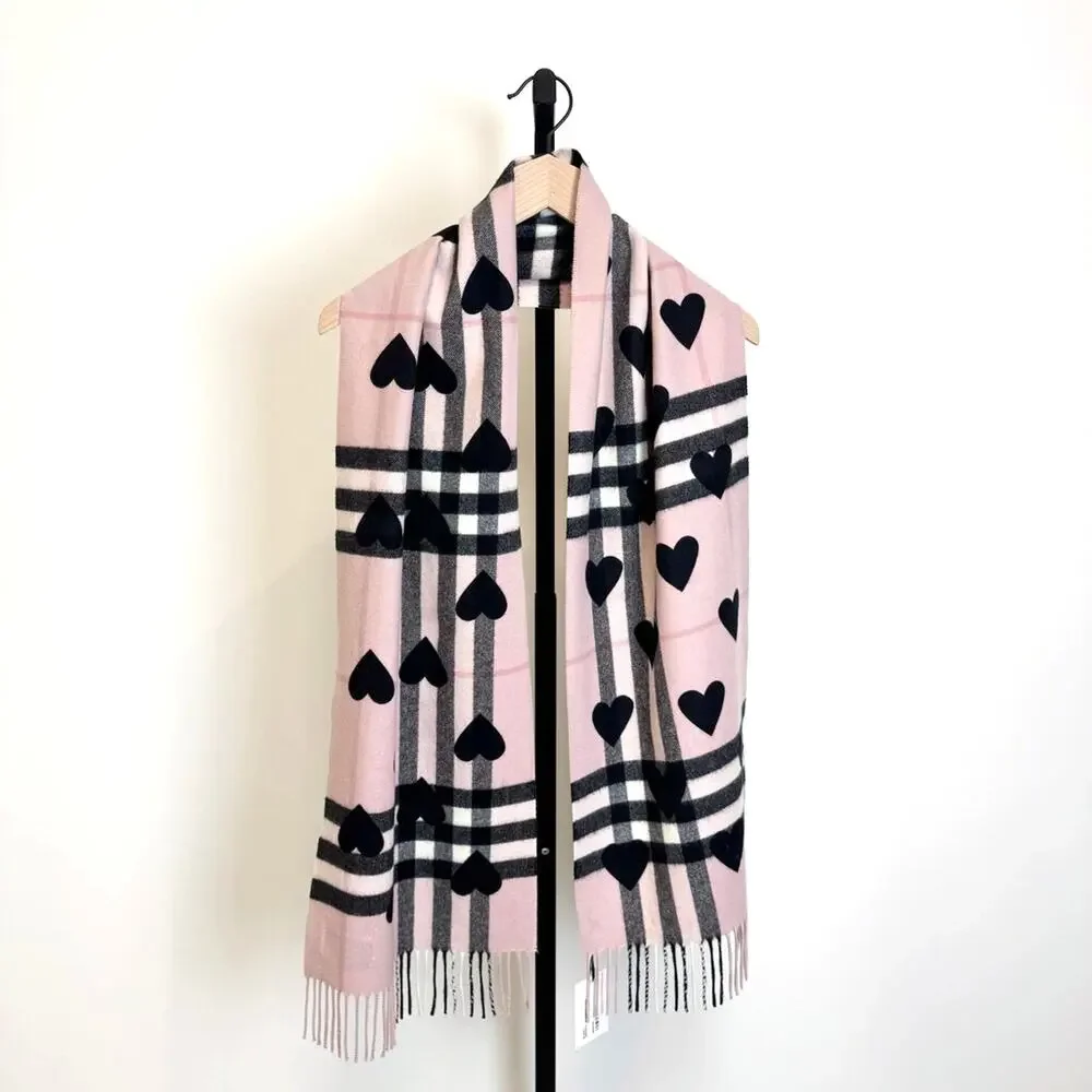 Burberry pink nova